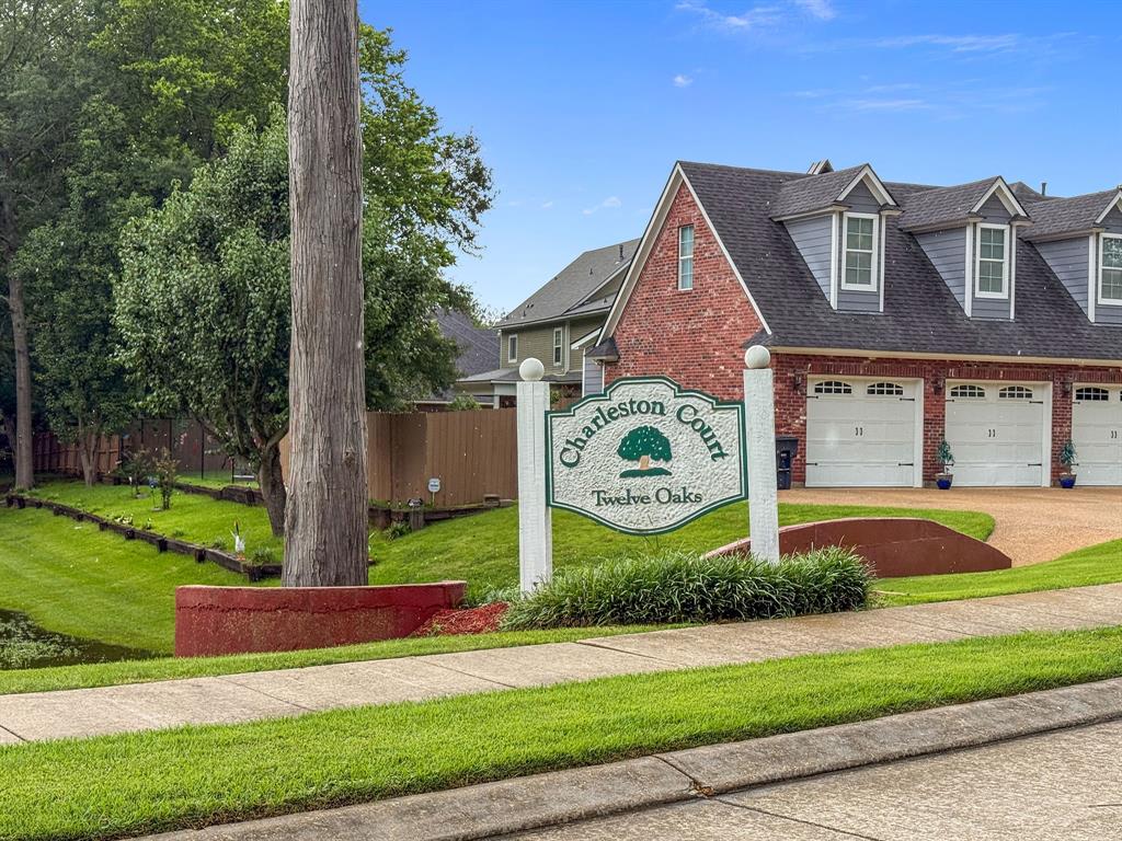 609 Parlange Circle Property Photo 3