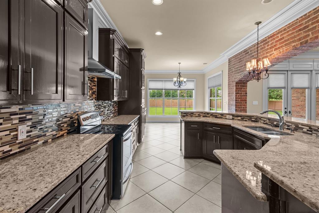 609 Parlange Circle Property Photo 11