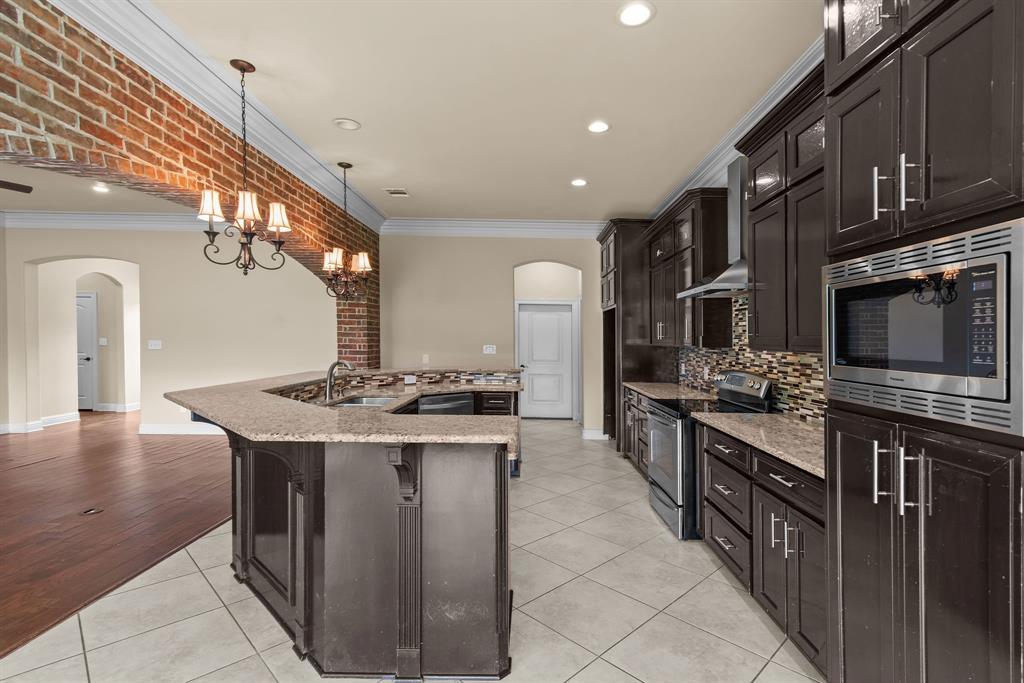 609 Parlange Circle Property Photo 13