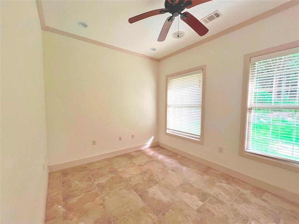 636 Duck Creek Way Property Photo 11