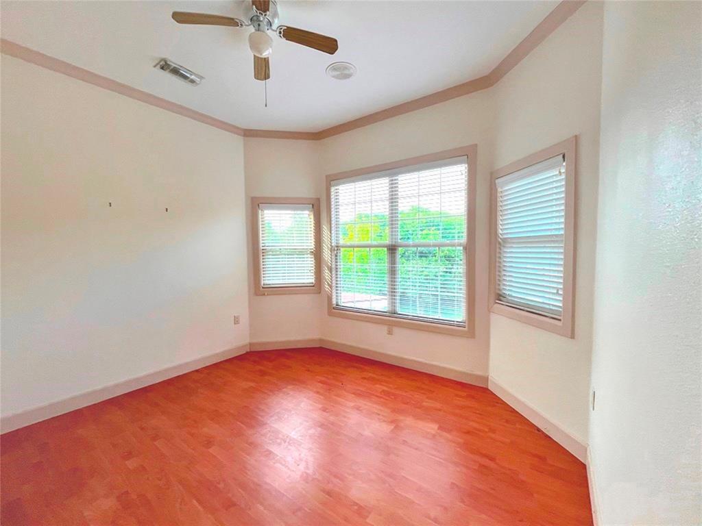 636 Duck Creek Way Property Photo 12