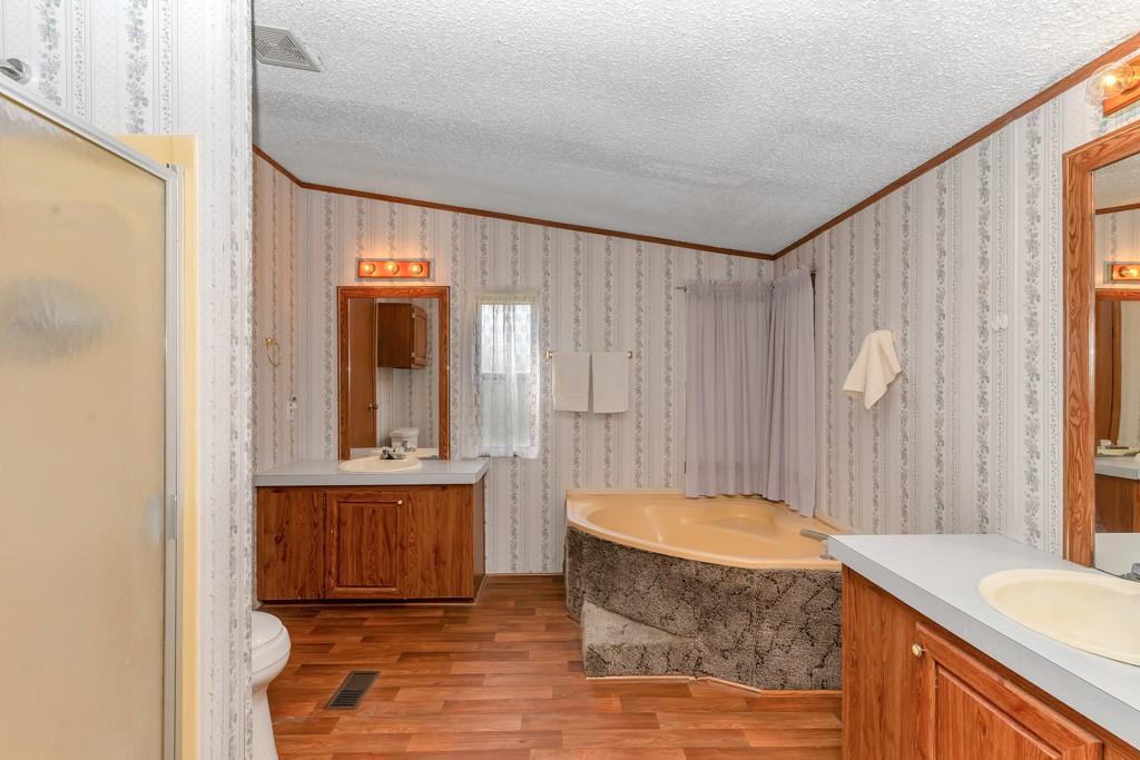 409 S Main Property Photo 21