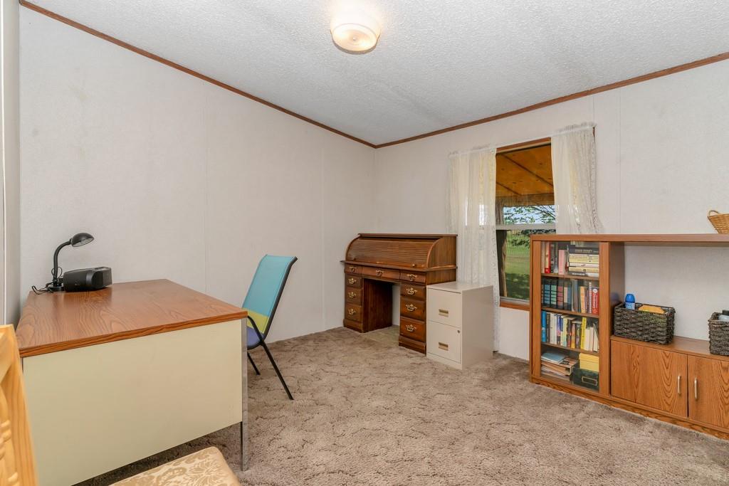 409 S Main Property Photo 23