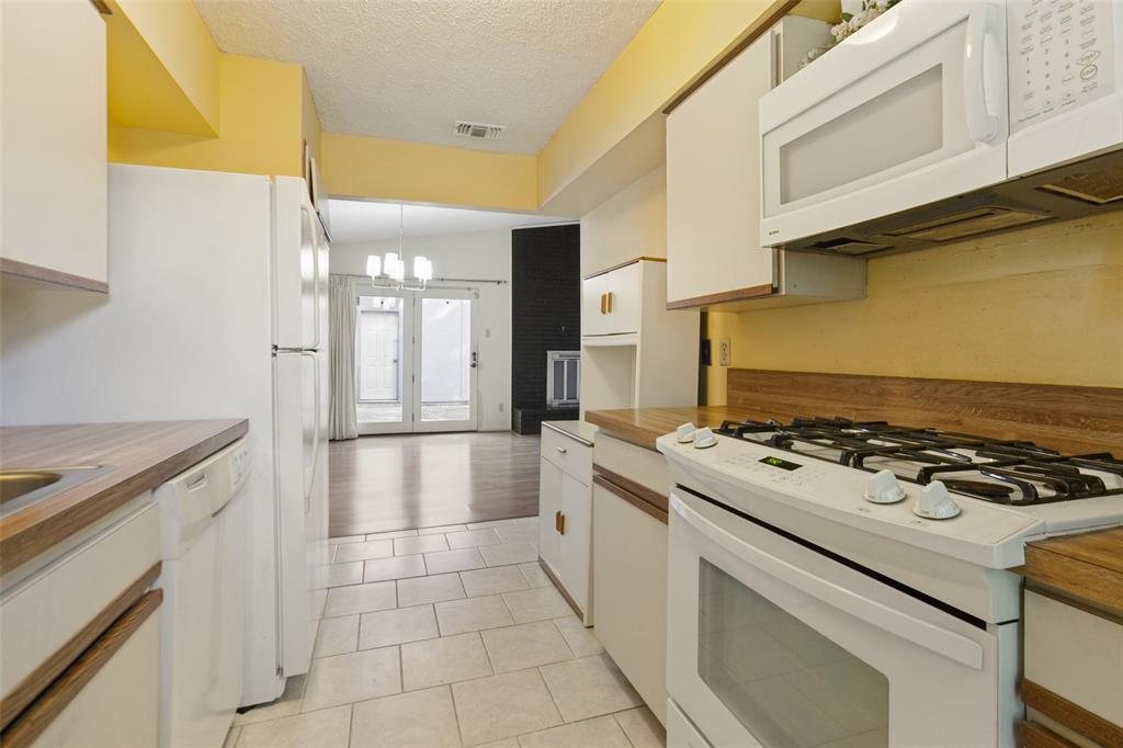 428 Sandy Trail Property Photo 12