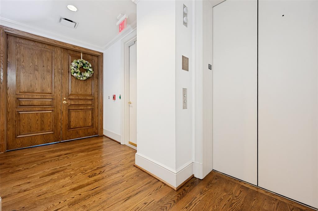 3505 Turtle Creek Boulevard 10c Property Photo 5