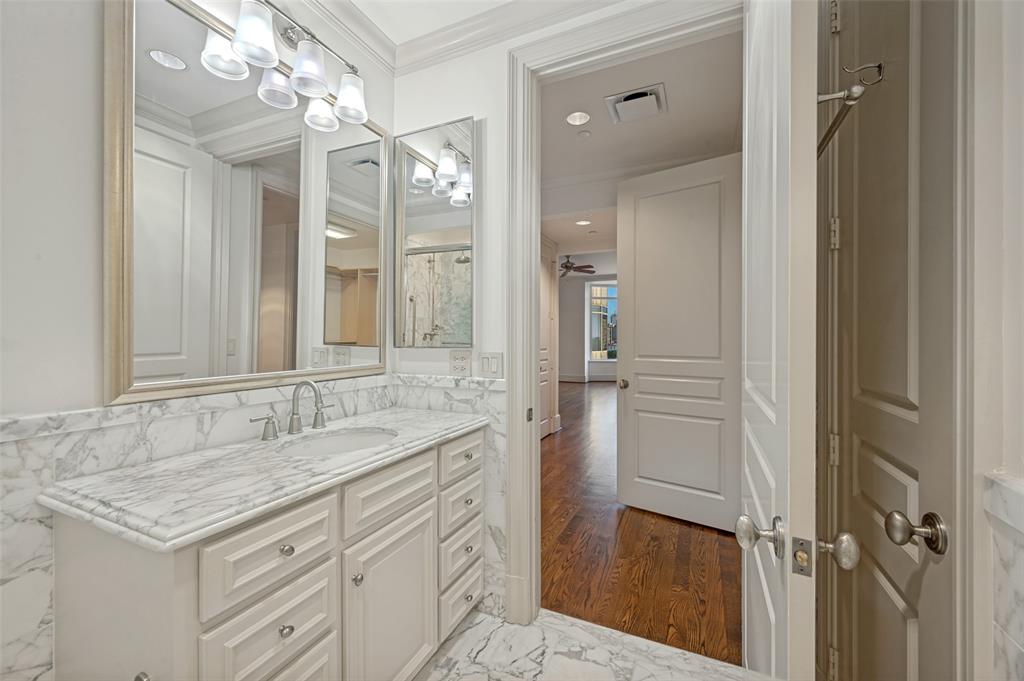 3505 Turtle Creek Boulevard 10c Property Photo 14