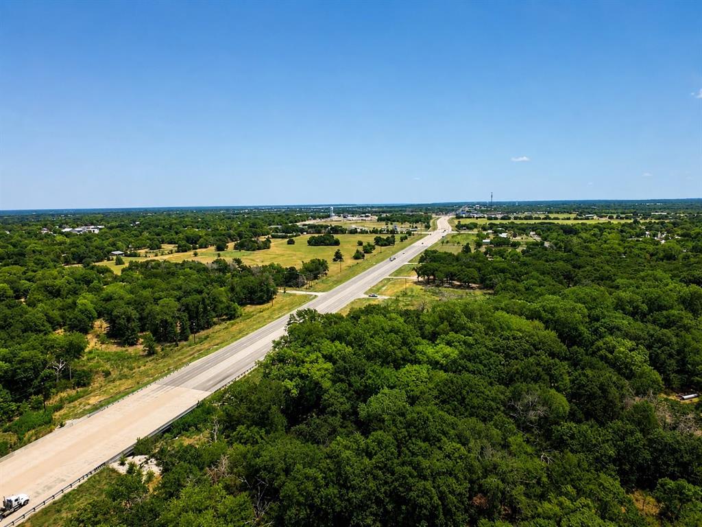 9688 Private Road 2334 Property Photo 4