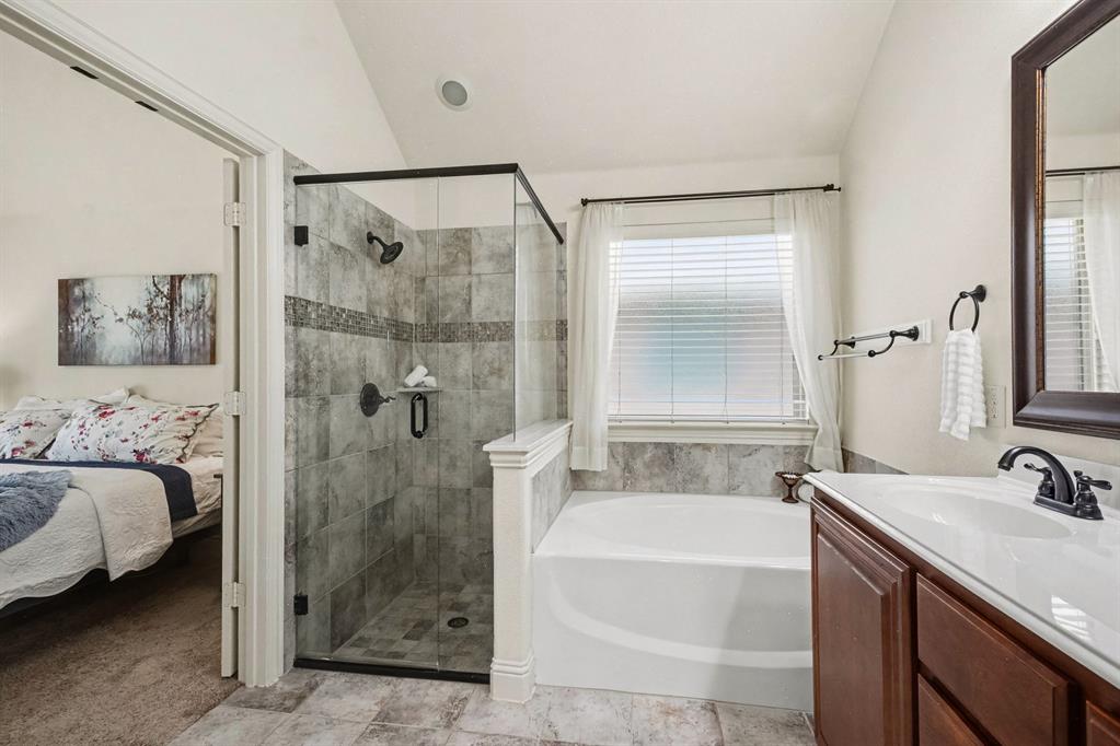 1200 Wheatear Drive Property Photo 18