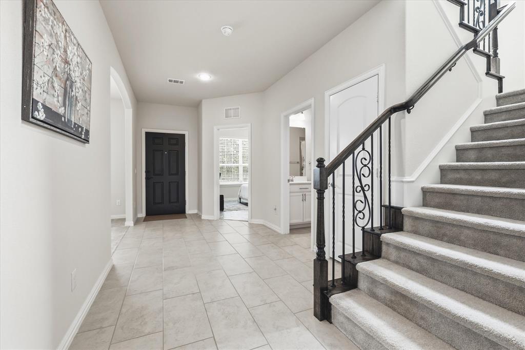 1021 Plateau Ridge Way Property Photo 4