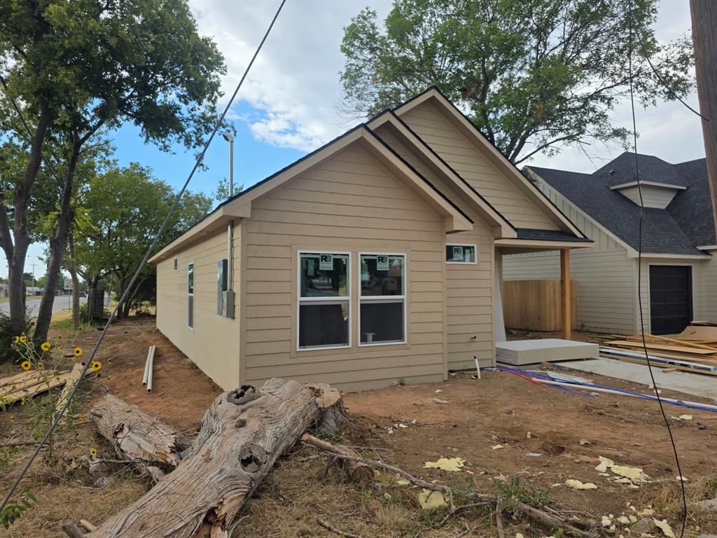201 W Cherry Street Property Photo 6