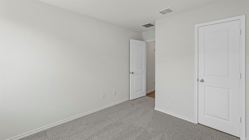 2915 Peppergrass Street Property Photo 15