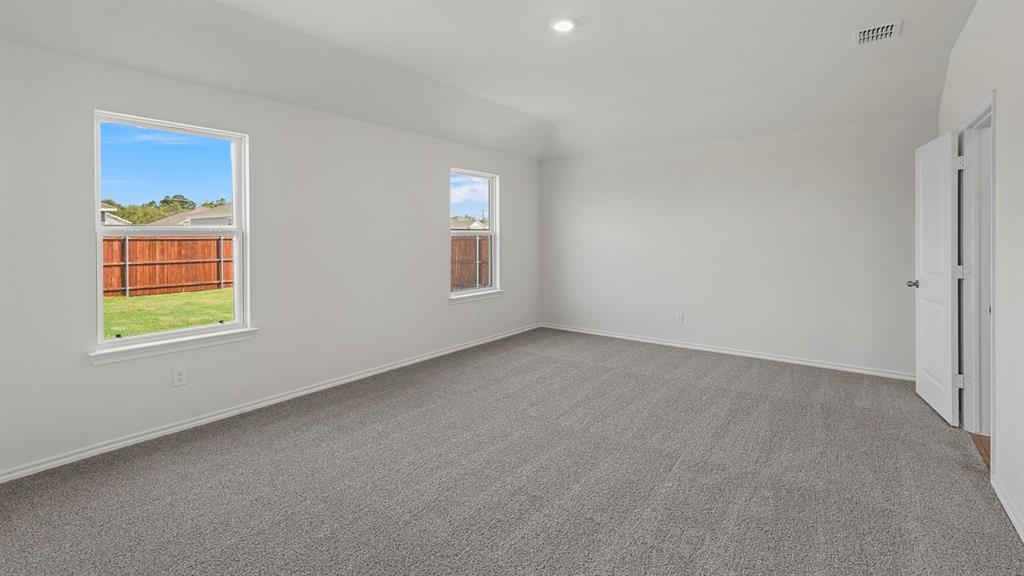 2915 Peppergrass Street Property Photo 31