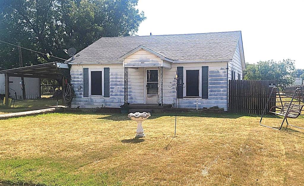 402 S Avenue D Property Photo 1