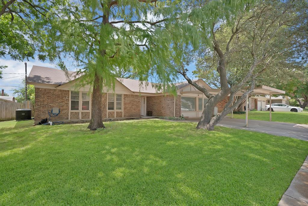 6905 Yorkston Street Property Photo 1