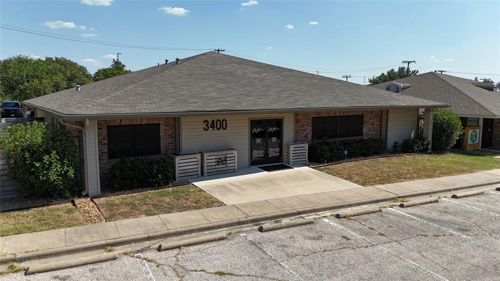 3400 Hillcrest Drive Property Photo 1