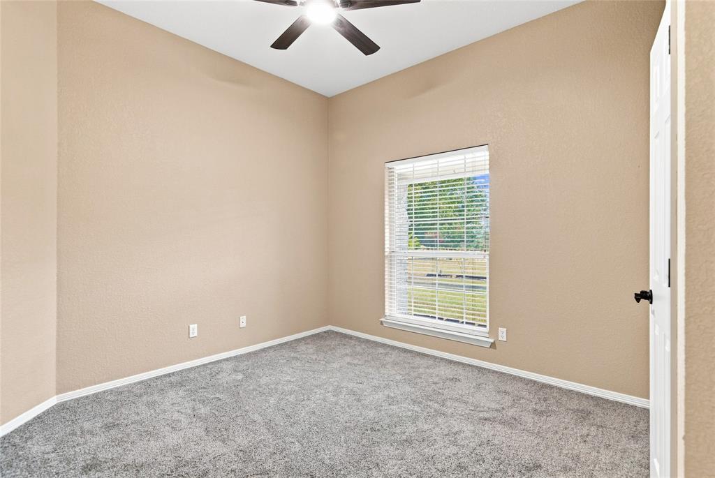 14008 Northwest Court Property Photo 23