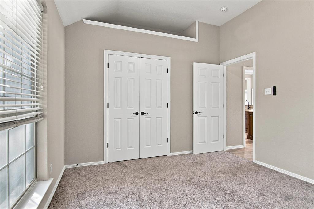 14008 Northwest Court Property Photo 29