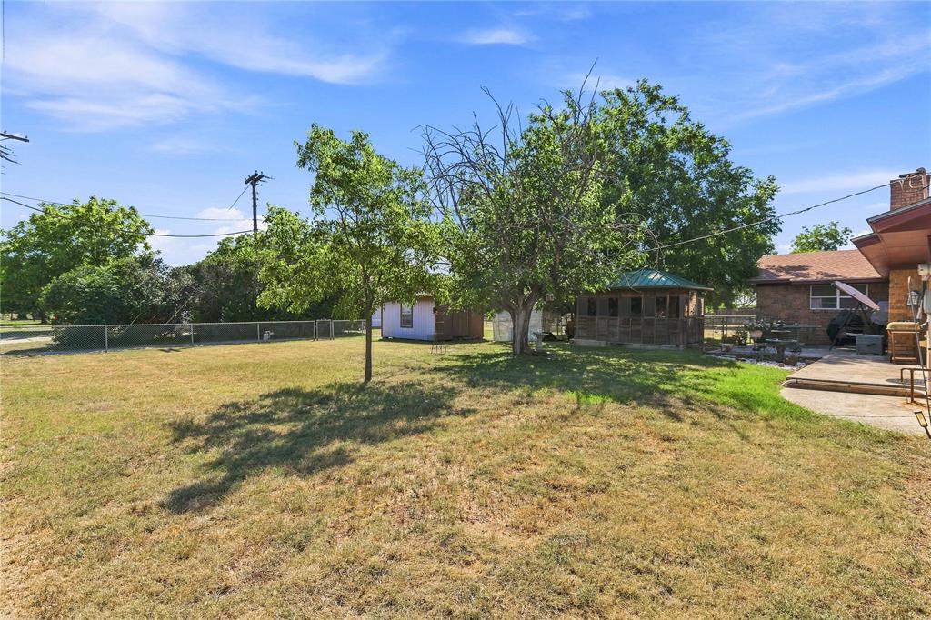 4309 9th Street Property Photo 4