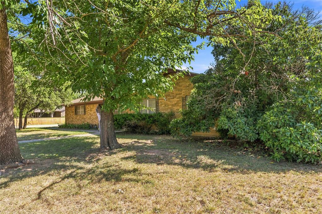 4309 9th Street Property Photo 5