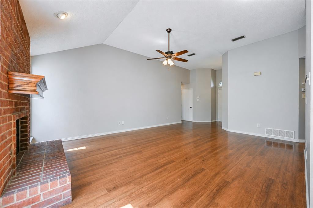 5301 Rio Bravo Drive Property Photo 6