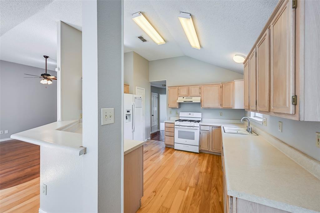 5301 Rio Bravo Drive Property Photo 8