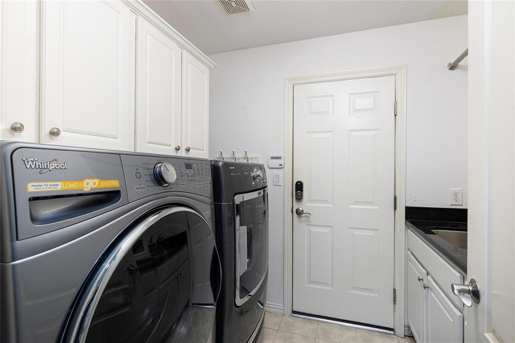 6809 Cedar Ridge Court Property Photo 13
