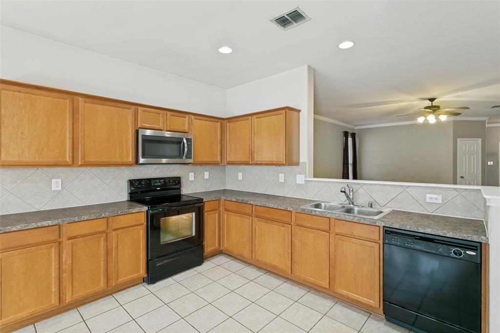 8824 Noontide Drive Property Photo 9