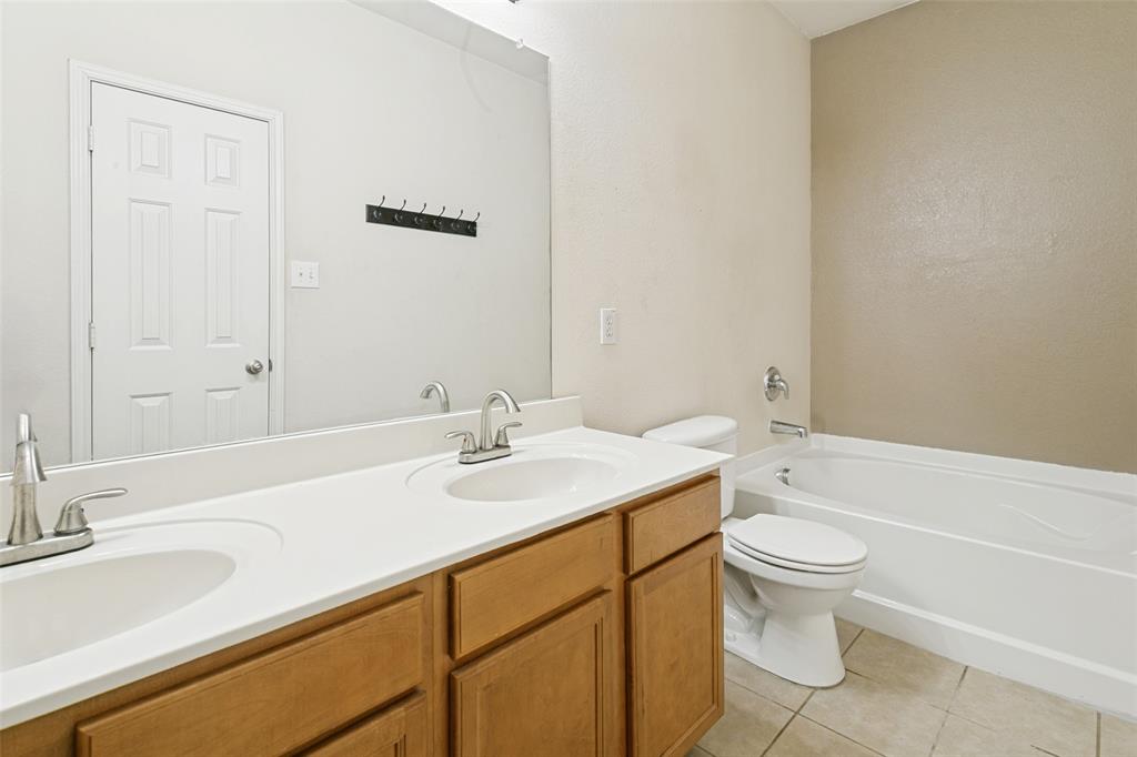 8824 Noontide Drive Property Photo 12