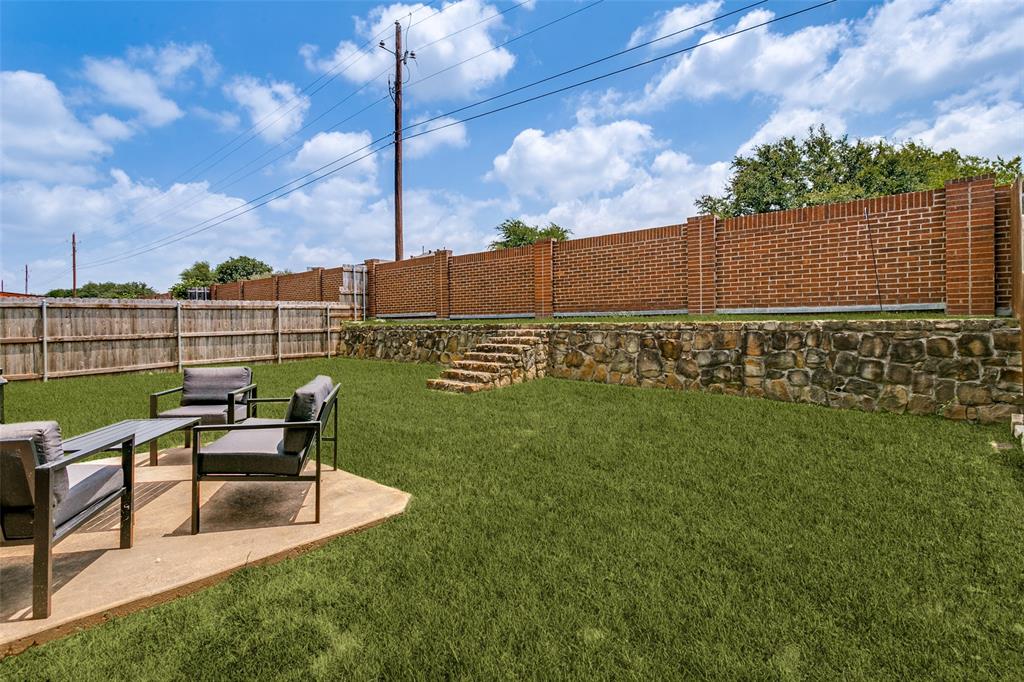 8824 Noontide Drive Property Photo 17
