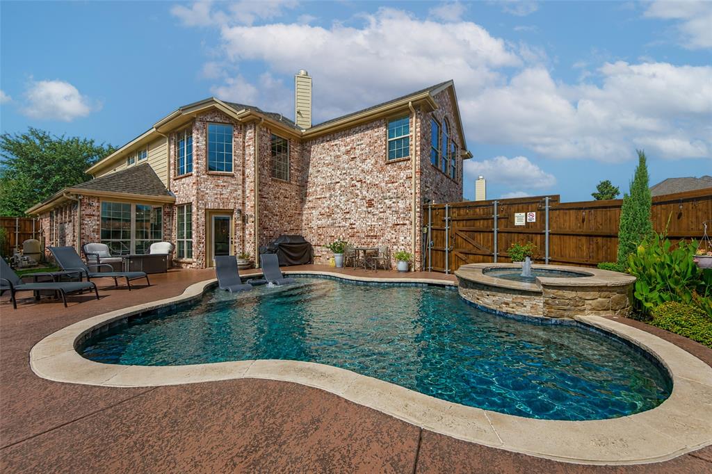 904 Cougar Drive Property Photo 1
