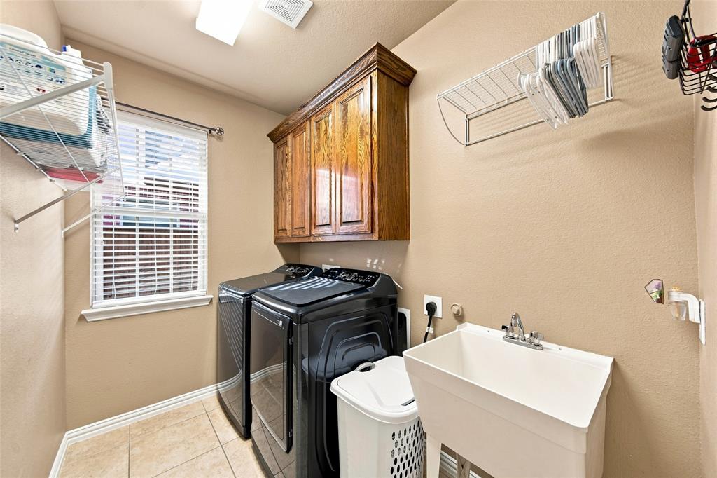 904 Cougar Drive Property Photo 32