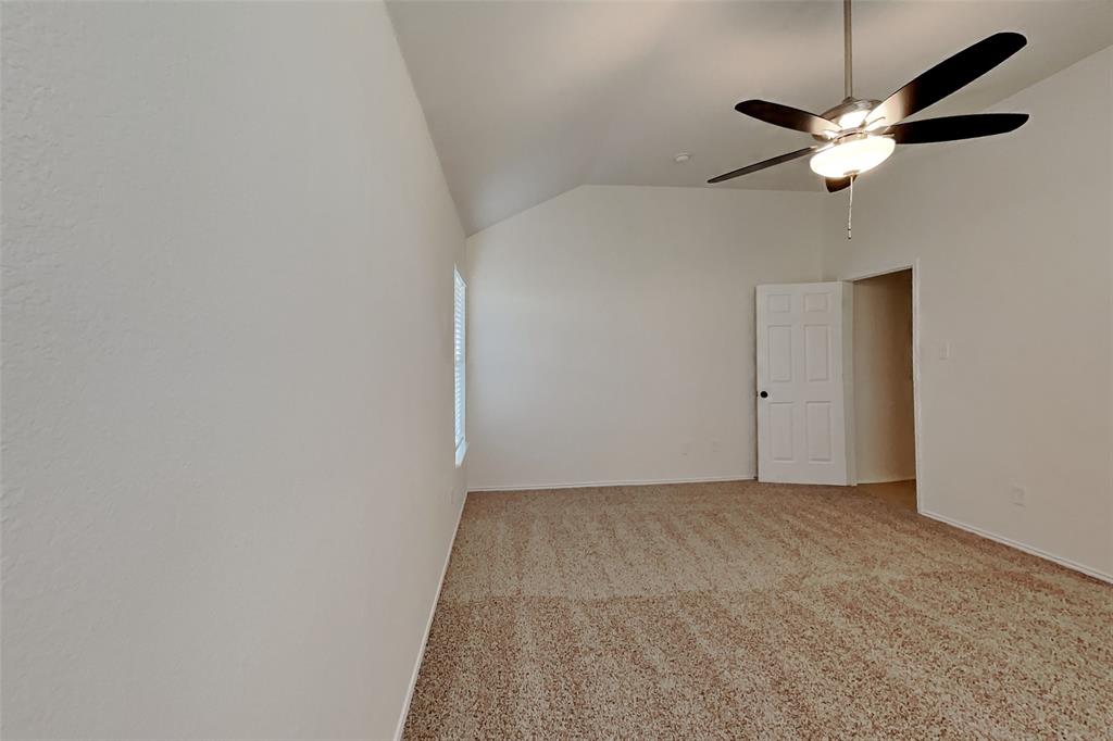 405 Hackberry Drive Property Photo 8