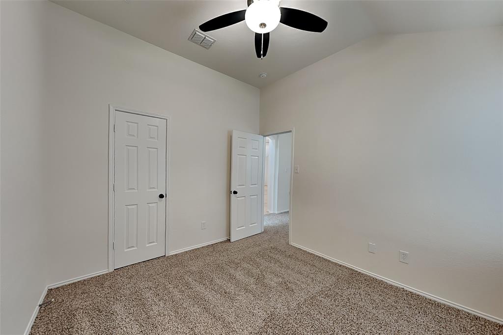 405 Hackberry Drive Property Photo 10