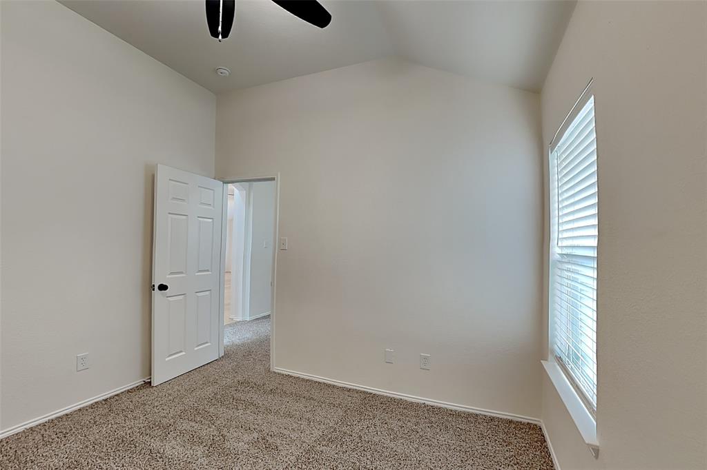 405 Hackberry Drive Property Photo 11