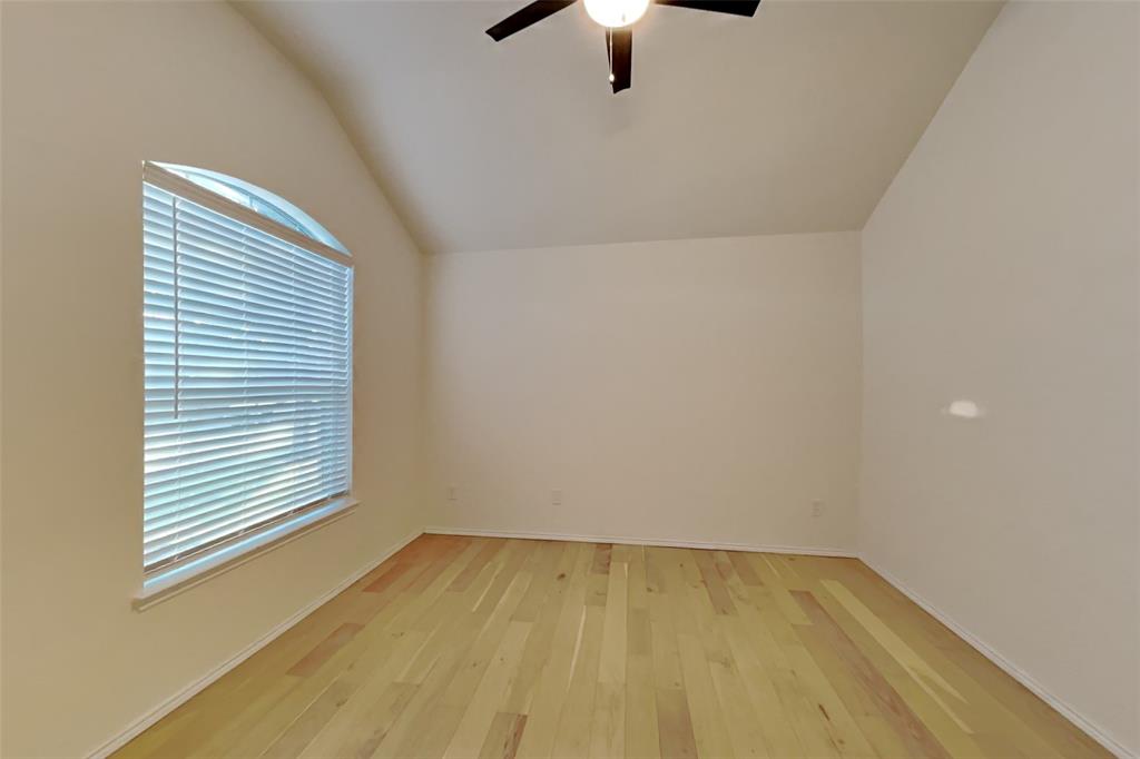 405 Hackberry Drive Property Photo 14