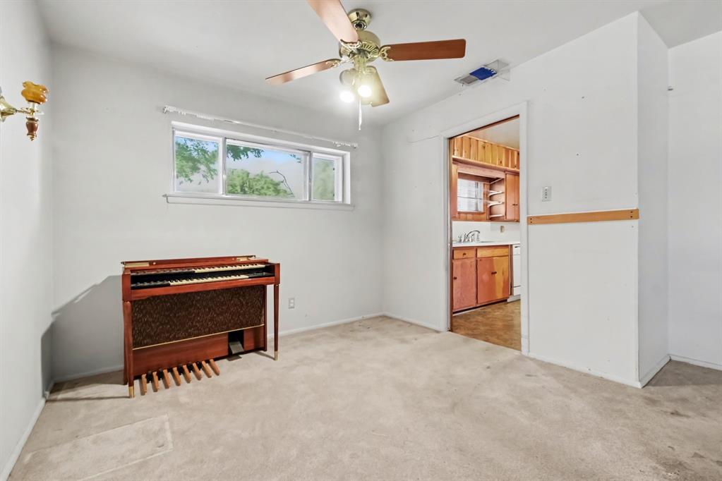 1932 Pilgrim Drive Property Photo 6