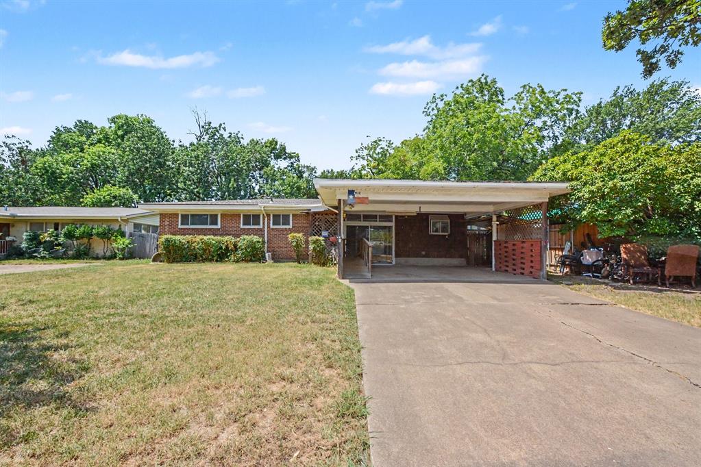 1932 Pilgrim Drive Property Photo 9
