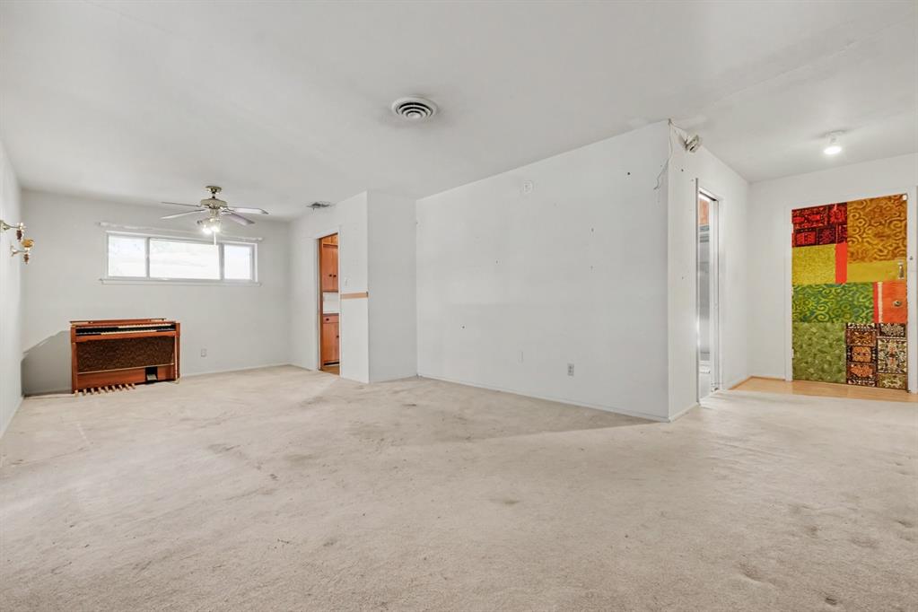 1932 Pilgrim Drive Property Photo 12