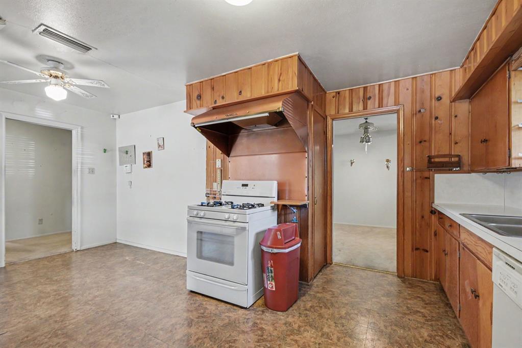 1932 Pilgrim Drive Property Photo 17