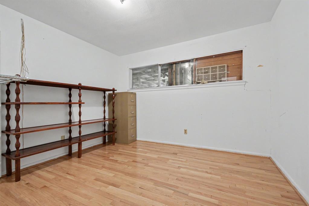 1932 Pilgrim Drive Property Photo 26