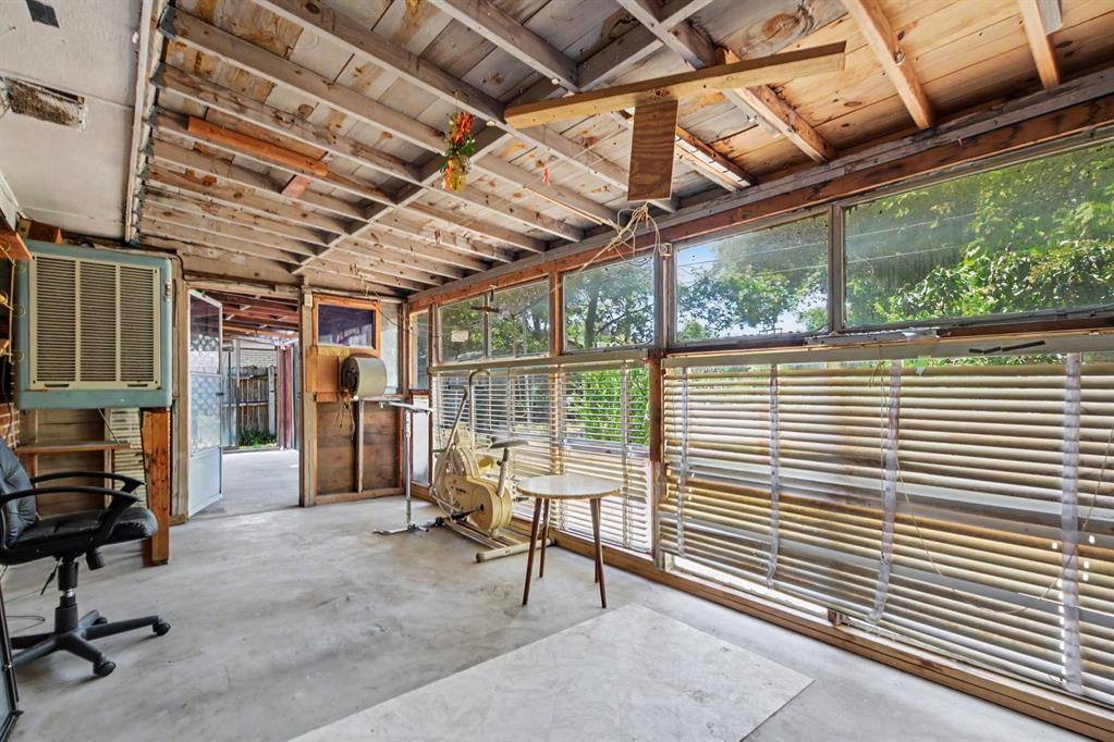 1932 Pilgrim Drive Property Photo 30