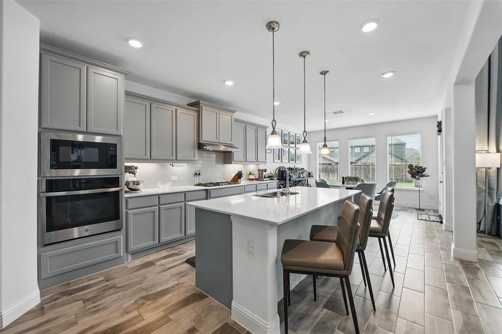 1477 Shooting Star Drive Property Photo 12