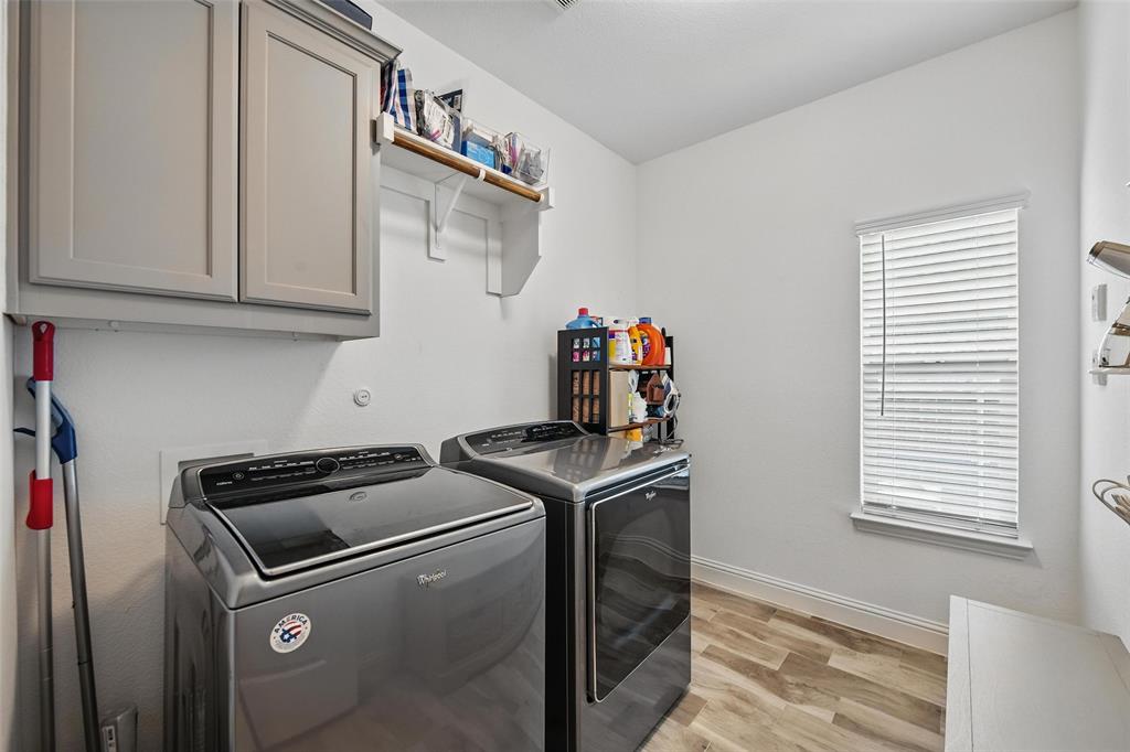 1477 Shooting Star Drive Property Photo 16