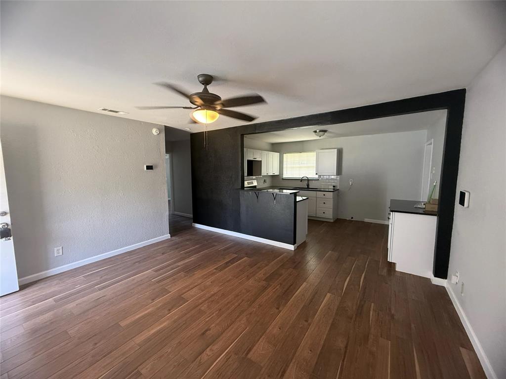 2374 Talco Dr Property Photo 2