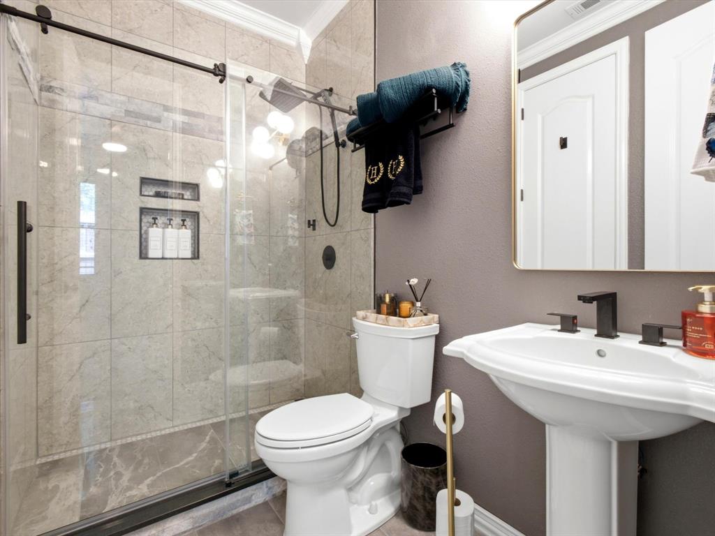 4956 Exposition Way Property Photo 11