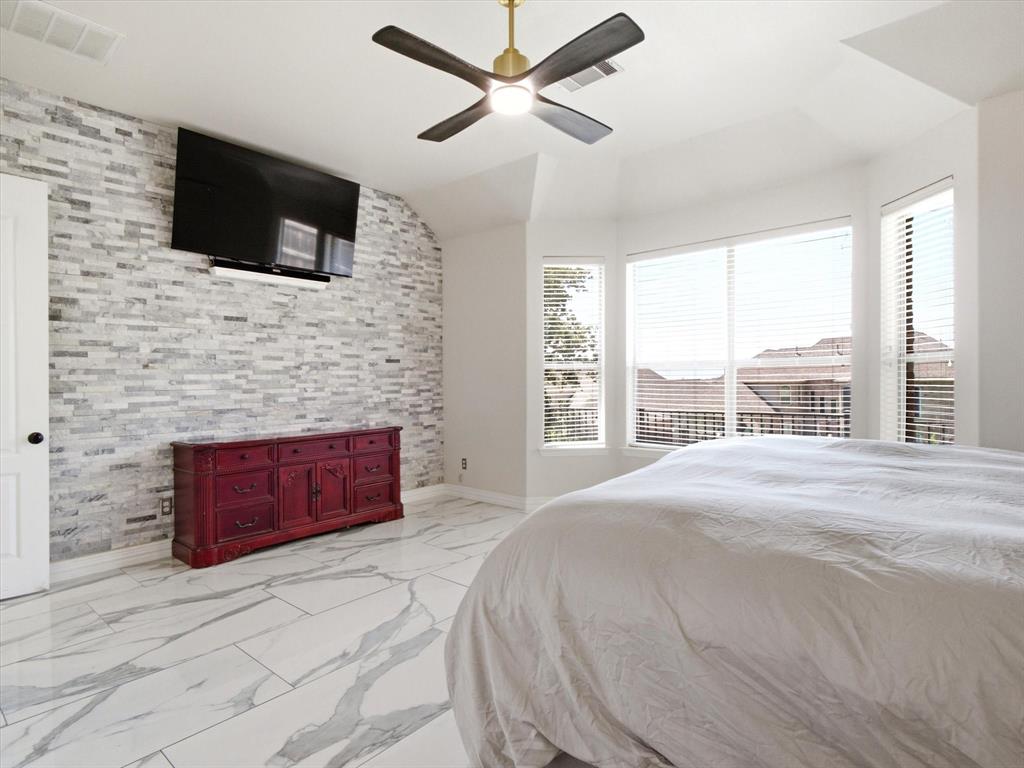 4956 Exposition Way Property Photo 14
