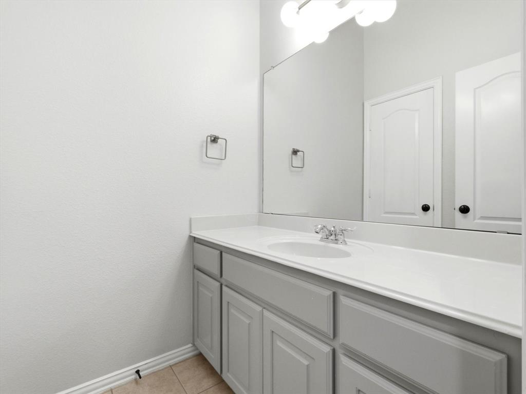 4956 Exposition Way Property Photo 23