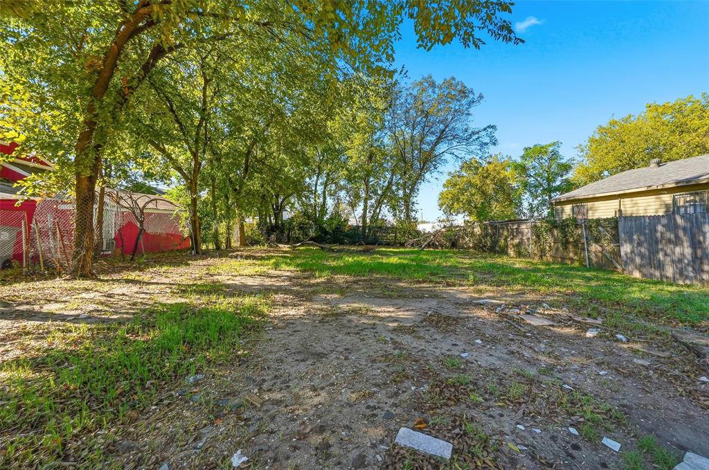 2715 Springdale Street Property Photo 3