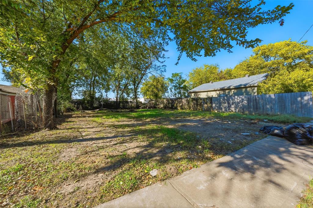 2715 Springdale Street Property Photo 4