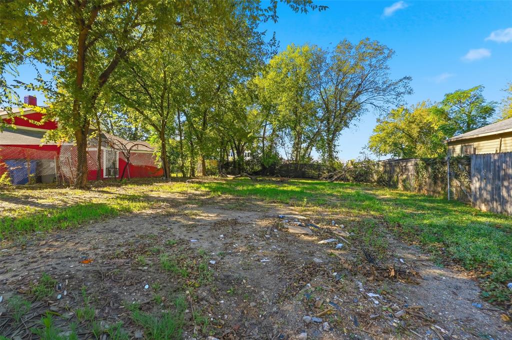 2715 Springdale Street Property Photo 5